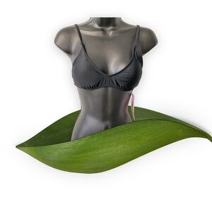 Wild‎ Fable Bikini Swim Top SZ XS Women Padded Adjustable Straps Beach Resort
